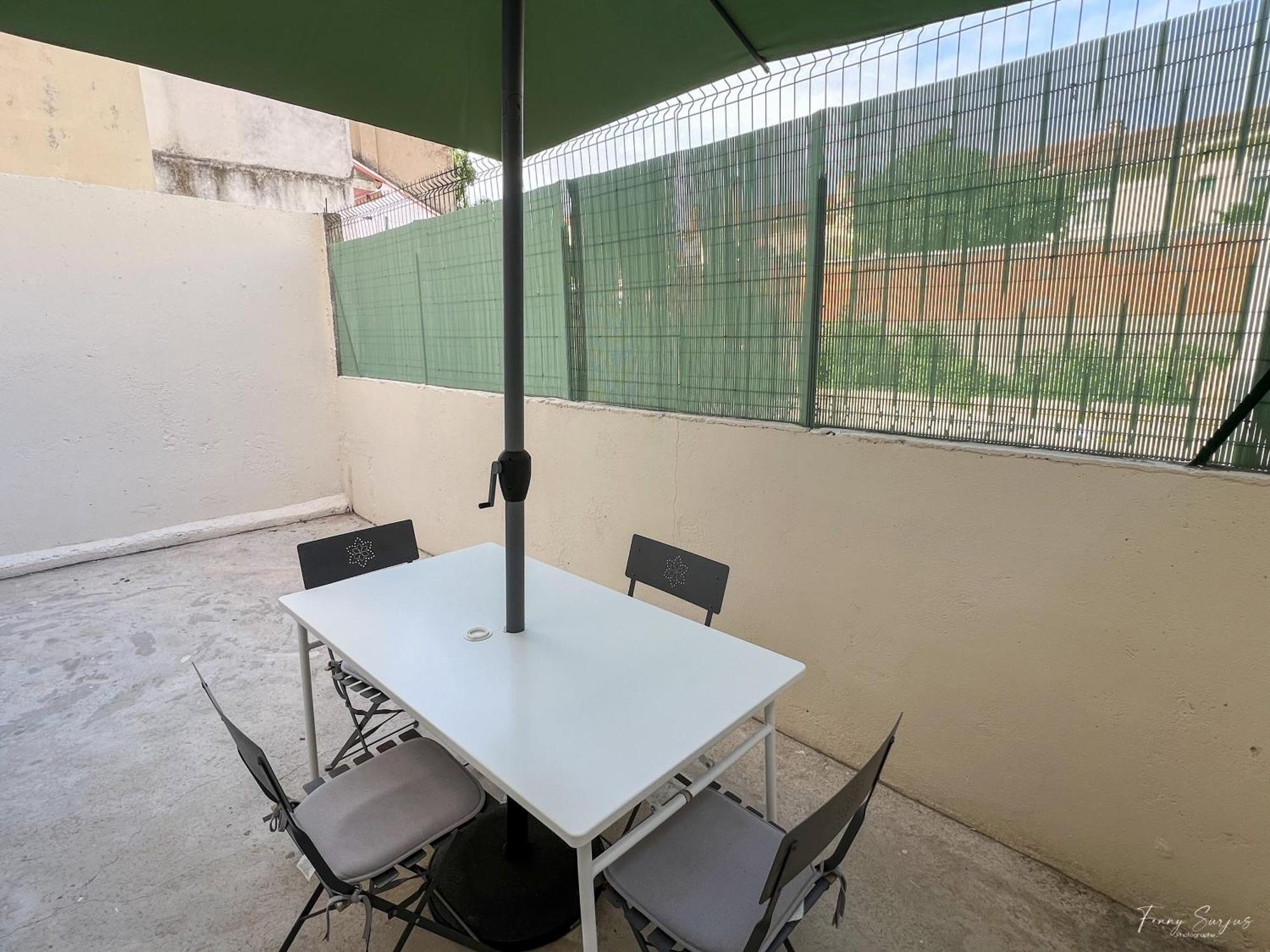 Appartements Confortables - Gare A 5 Min Pied - 20Min De La Plage - Terrasse 페르피냥 외부 사진